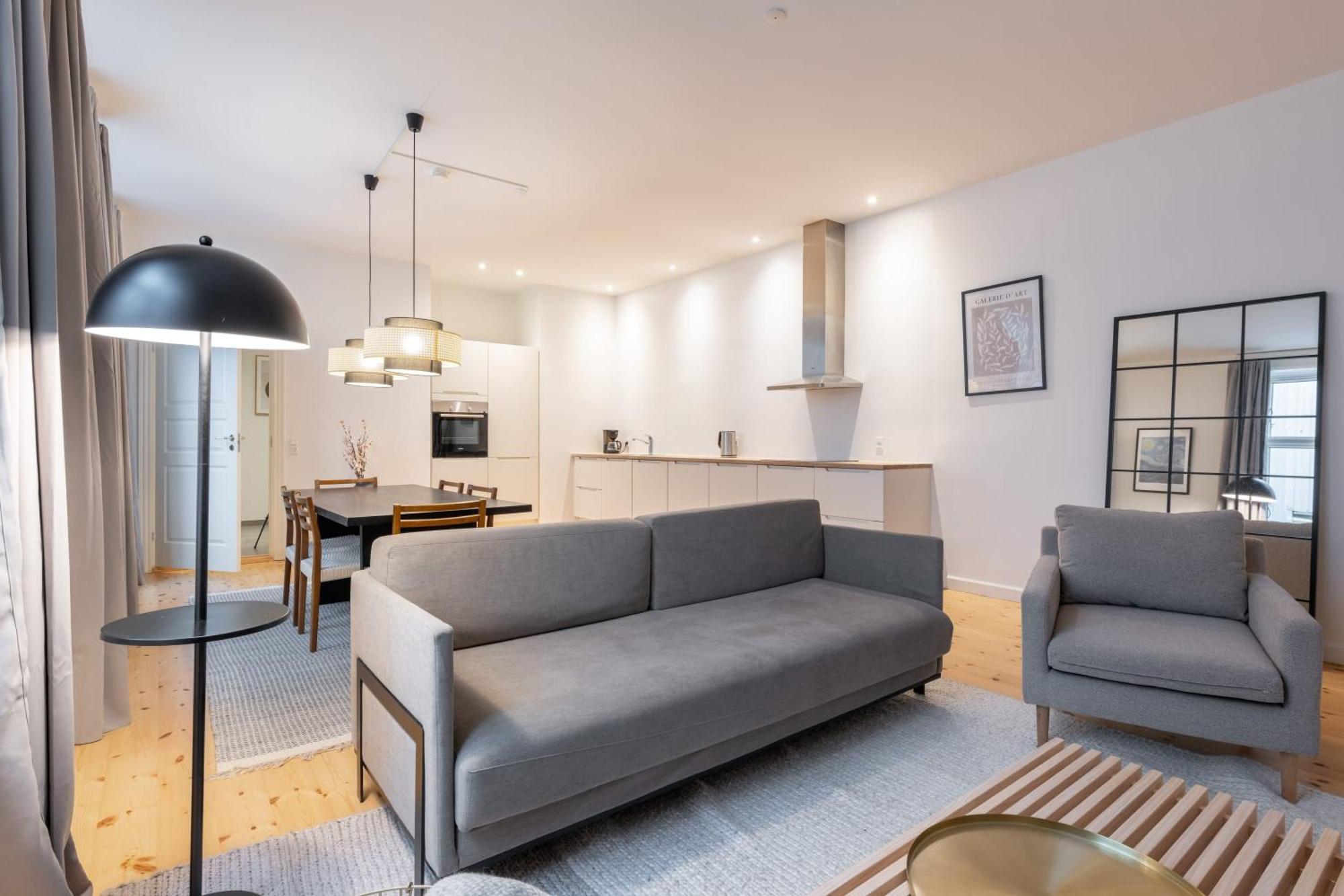 Apartment Stunning 5 Bedroom Flat By The Lakes *