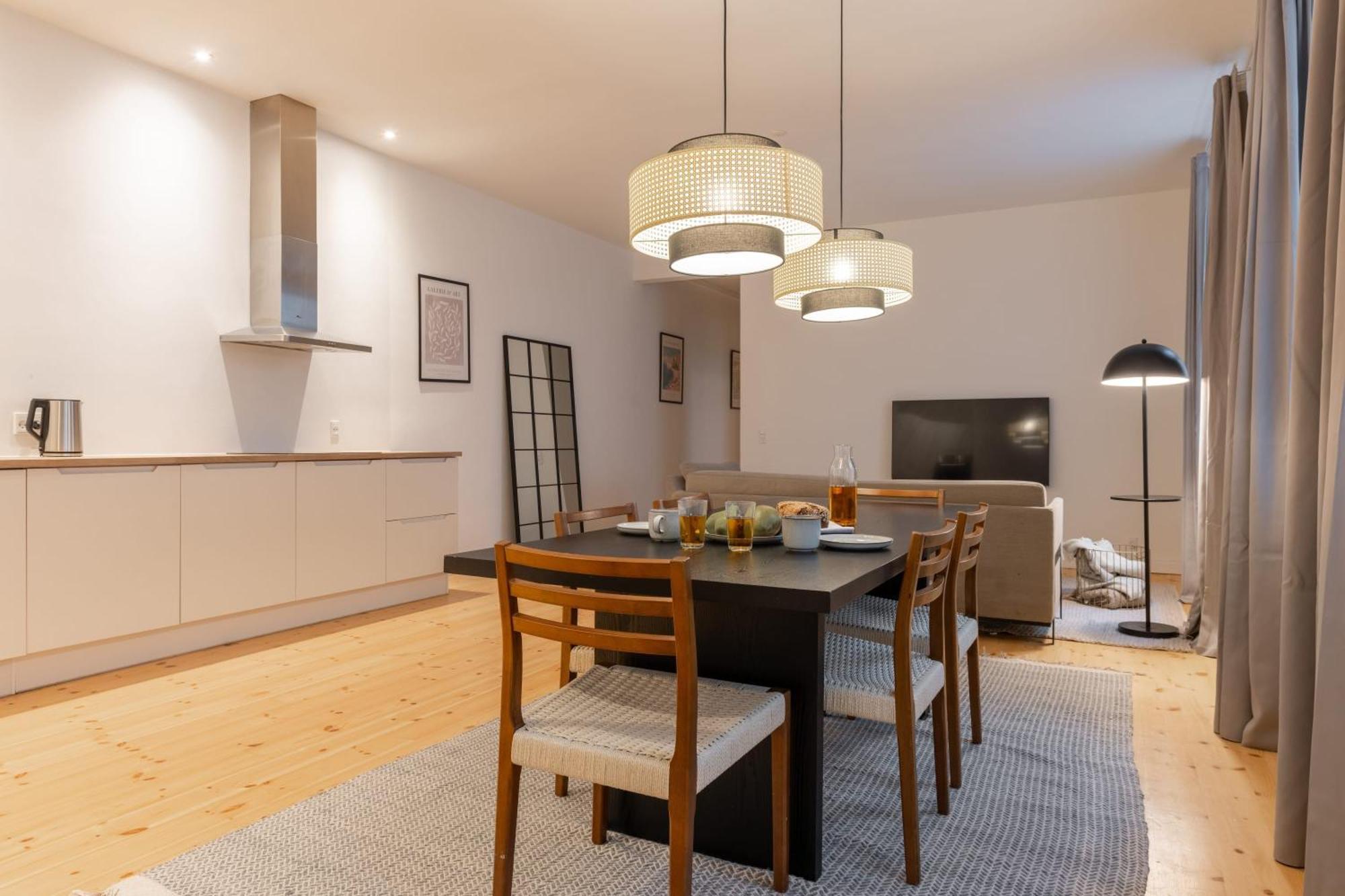 Apartment Stunning 5 Bedroom Flat By The Lakes